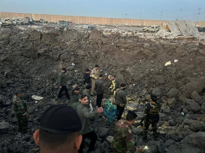 ferozwala's tweet photo. Chief of Staff of the Popular Mobilization Forces arrives at the site of the explosion at the Kalsu base, north of #Babylon
#Iraq
Chief of Staff of the PMF Abu Fadak al-Muhammadawi inspects the explosion site at the #Kalso base  

A strong response will be given to America & Zionists