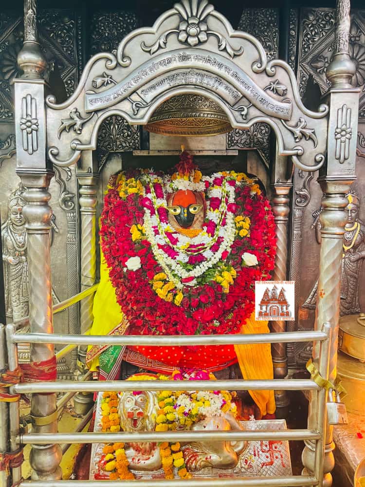 आज दिनांक 20/4/2024 शनिवार के दिन करिये माँ के मंगला आरती का दिव्य दर्शन
तू ही सत-चित-सुखमय शुद्ध ब्रह्मरूपा 
सत्य सनातन सुन्दर पर शिव-सुरभूपा🙏
जय माँ विंध्यवासिनी

अटल त्रिपाठी
06386046245