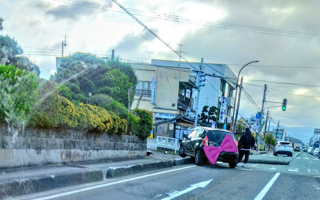 東根で
朝に事故だよ。