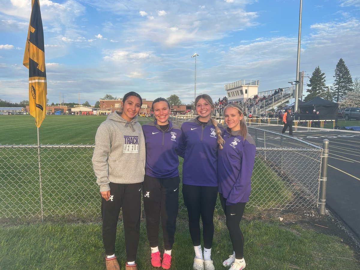 Another great 4x1 race from our ladies!