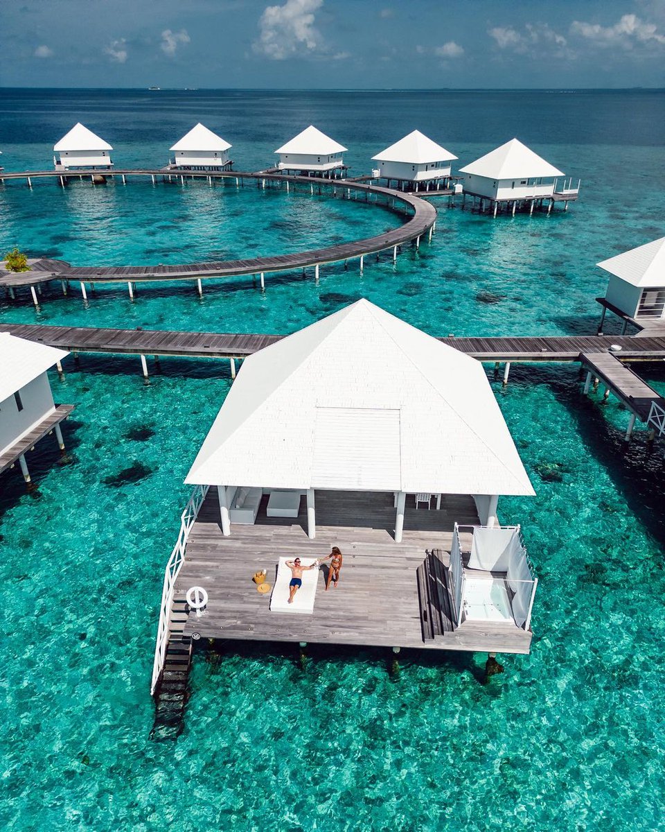 Spend the day with with the crystal-clear lagoons as your view. ✨

📸: Diamonds Thudufushi Beach and Water Villas via lifeofmikeza on IG

#MaldivesVirtualTour #Maldives #VisitMaldives #Explore #MustVisit #VacationMode #DiamondsThudufushi