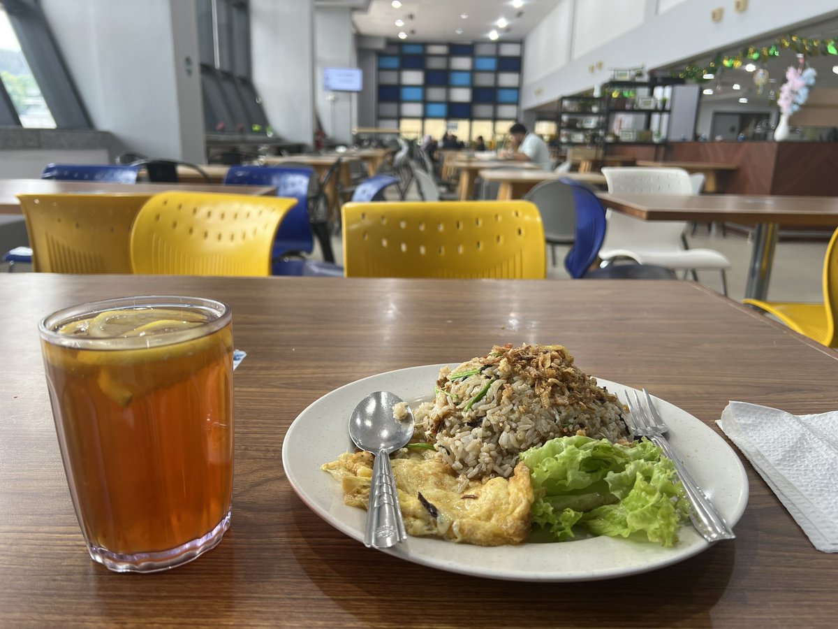 Average Joe tweet media