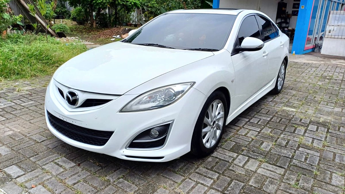 MasMasBiassaa's tweet photo. #TitipJual
Mobil yang secara value to feature bisa dibilang perfectttt
Cuman sayang masuk ke sini yg notabene masyarakatnya masih mementingkan image & harga jual krmbali jadi agak kurang dikenal
Padahal dari segi keamanan & kualitas buatan, Accord & Camry levelnya dibawah nih mobil
#TitipJual

Mazda 6 2012 2.5 AT

Warna putih metalik
Sunroof
Mesin kelistrikan normal terawat
Kaki2 senyap
KM 140rb-an
Body mulus
Surat2 lengkap plat B Tangsel
Pajak panjang Sept 2024

Harga 135jt nego tipis

Lokasi Cempaka Putih
Hub Ryan 082210021938