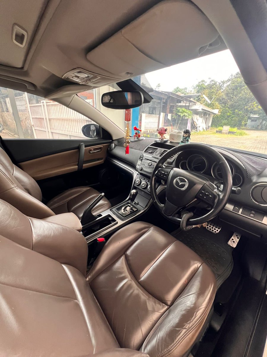 MasMasBiassaa's tweet photo. #TitipJual
Mobil yang secara value to feature bisa dibilang perfectttt
Cuman sayang masuk ke sini yg notabene masyarakatnya masih mementingkan image & harga jual krmbali jadi agak kurang dikenal
Padahal dari segi keamanan & kualitas buatan, Accord & Camry levelnya dibawah nih mobil
#TitipJual

Mazda 6 2012 2.5 AT

Warna putih metalik
Sunroof
Mesin kelistrikan normal terawat
Kaki2 senyap
KM 140rb-an
Body mulus
Surat2 lengkap plat B Tangsel
Pajak panjang Sept 2024

Harga 135jt nego tipis

Lokasi Cempaka Putih
Hub Ryan 082210021938