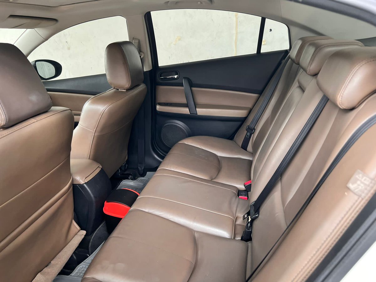 MasMasBiassaa's tweet photo. #TitipJual
Mobil yang secara value to feature bisa dibilang perfectttt
Cuman sayang masuk ke sini yg notabene masyarakatnya masih mementingkan image & harga jual krmbali jadi agak kurang dikenal
Padahal dari segi keamanan & kualitas buatan, Accord & Camry levelnya dibawah nih mobil
#TitipJual

Mazda 6 2012 2.5 AT

Warna putih metalik
Sunroof
Mesin kelistrikan normal terawat
Kaki2 senyap
KM 140rb-an
Body mulus
Surat2 lengkap plat B Tangsel
Pajak panjang Sept 2024

Harga 135jt nego tipis

Lokasi Cempaka Putih
Hub Ryan 082210021938