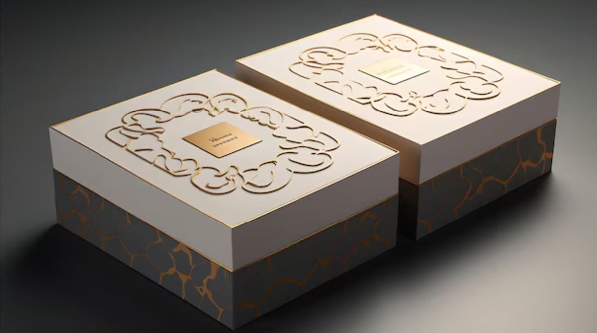 Discover our collection of luxury and personalized boxes for corporate, event and gift packaging featured on DennisWisser.com #packaging #luxuryboxes #giftbox #weddingbox #invitationbox