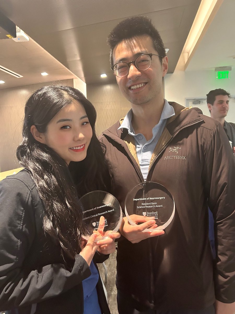 Anything I have been able to achieve is a reflection of my mentors. Honored and grateful to receive this Resident Clinical Research Award. But the best part is getting to celebrate your co-resident’s success together #nsgy #residentfamily @StanfordNsurg