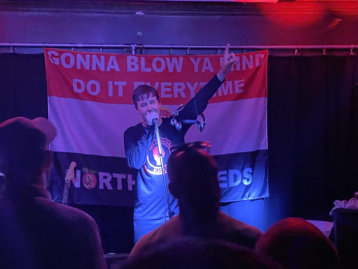iainkey's tweet photo. Happy #northsideday @NORTHSIDE___ @Dermo___ @waxandbeans @RSDUK #chickenrhythms https://t.co/KfHBi4IwTX