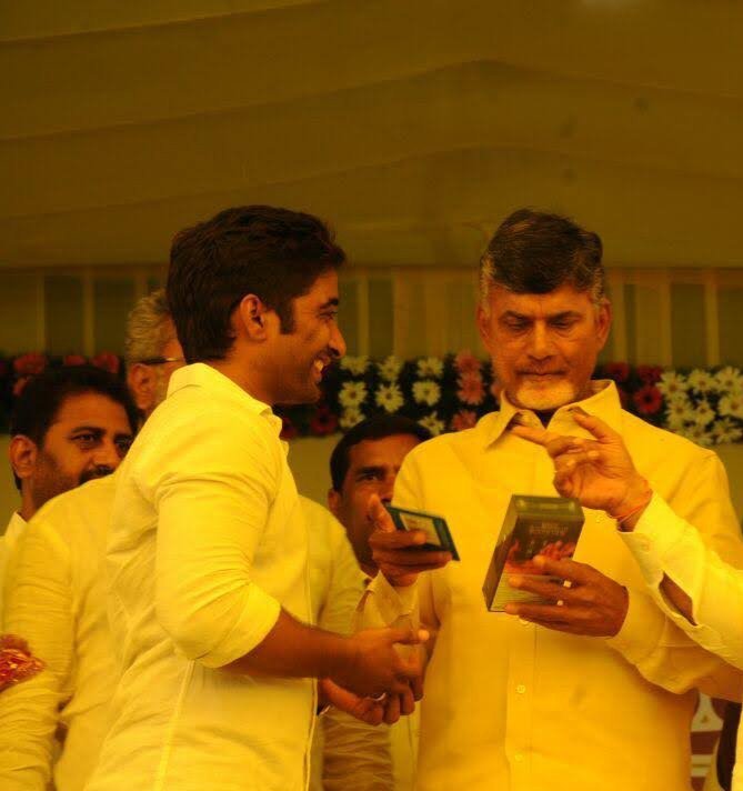 Wishing our greatest visionary of TELUGU people who is an epitome of discipline,ideology and made us proud all over world, a very happy birthday day BOSS💐💛
#HBDBabu #HappyBirthdayCBN