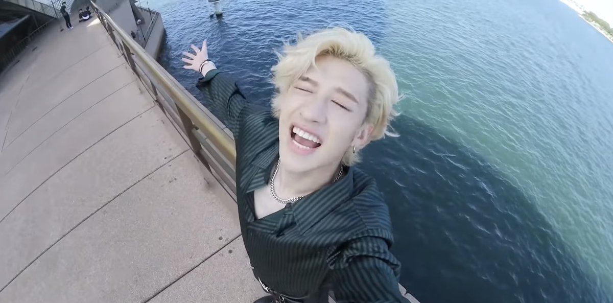 skzinfoespmx's tweet photo. Hoy hace 5 años fue lanzado el video street de “Mixtape 4” de Stray Kids grabado en Australia 😭😭😭 https://t.co/DE0o5a2Yq2