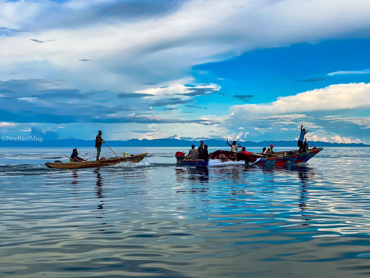 Mngnoellard11's tweet photo. 📍Ubwari - Karamba/ Fizi, Sud Kivu.
Lac Tanganyika
#bukavu #Bukavuexplorer #congoexplorer #Congo #congokinshasa #congopositif #photooftheday #photographer #visitcongo #travelphotography #Perfection #photo #beautiful https://t.co/XLX3d8nQR7