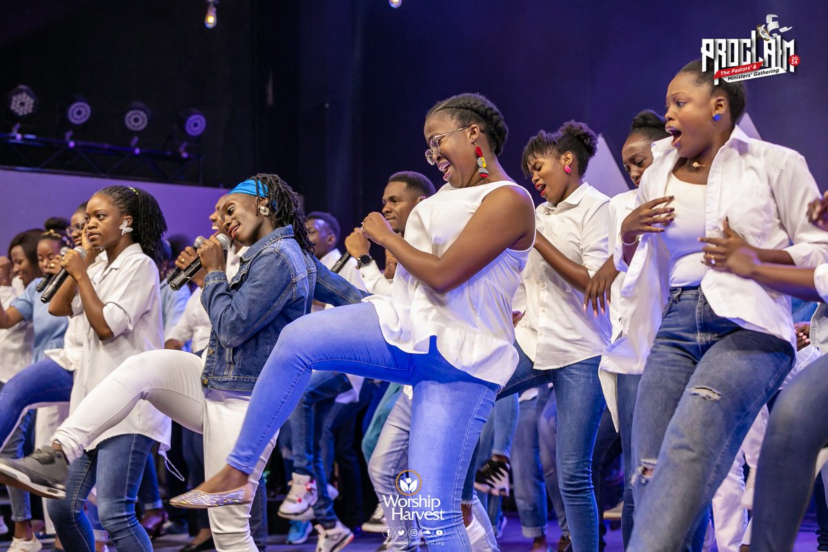 worship_harvest's tweet image. God is fighting for us
Pushing back the darkness
Lighting up the Kingdom
That cannot be shaken
In the name of Jesus
Enemy's defeated
And we will shout it out
Shout it out🎶🎶

#Proclaim2024 
#WorshipHarvest 
#PastorsConference 
#GoingAndGlorying