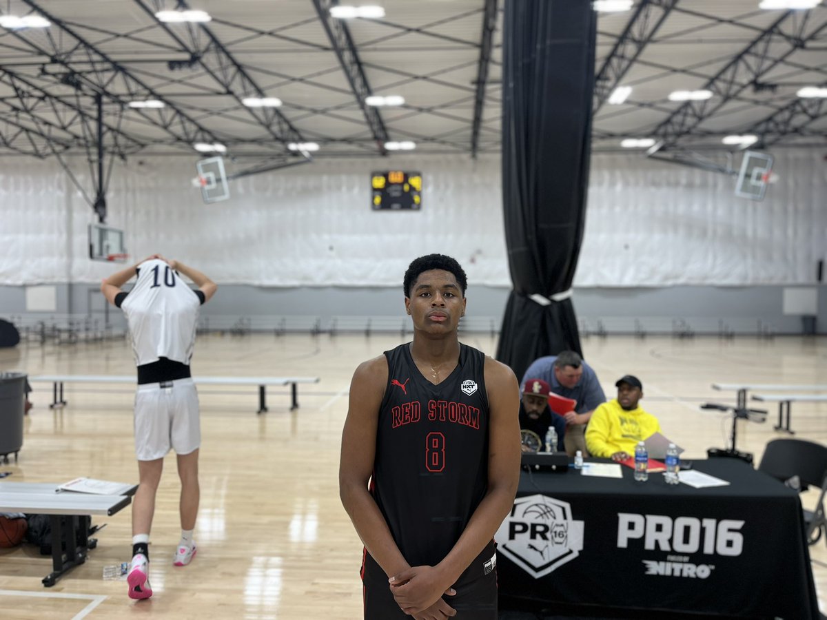 Day 1 Standouts for @NxtProHoops in St. Louis: Zeze Okwufulueze Dylan Simons📸 Elijah Steele Elijah Nabors Chris Holbrook Kobi Kerr📸 Torey Baskin Freddy Battaglia📸 Quan Young Beau Barnes Trey Wright Tre Smith III📸 Jayden Boggess