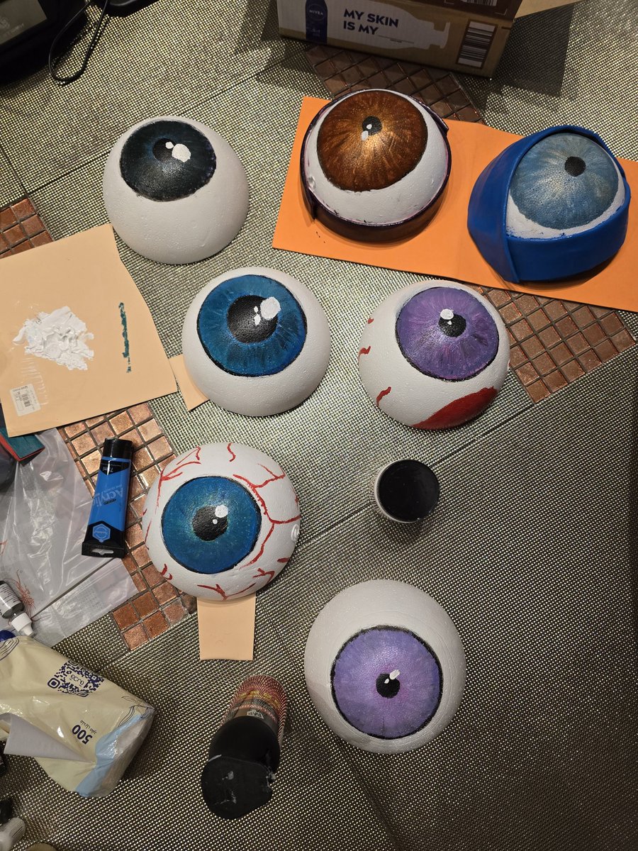 obadatarikfathi's tweet photo. #ResidentDay2024
Trust the Process of making the eyes  🌺👁️

Was really happy with the end results 😁 https://t.co/WAXrKmgMHS