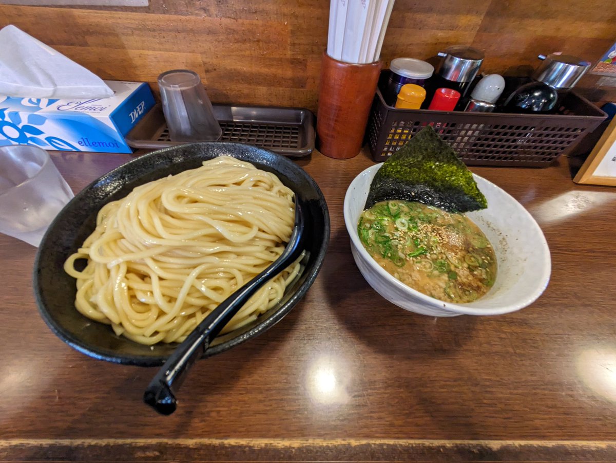 久々に食ったけどやっぱり美味い😎 #維新 #つけ麺