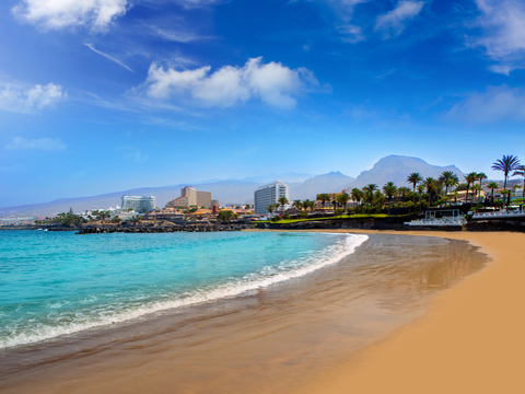 #Tenerife 🇪🇸 #CarHire SAVERS
➡️ from £47 per/week
🚘 cutt.ly/Ow5Pthd6
One Stop for all your Travel
FORCESCARHIRE.COM
#discount #discountcarhire #holidays #holidaycarhire #carrental #travel #holiday #businesstravel #forces #expat #veterans #forcescarhire #MHHSBD