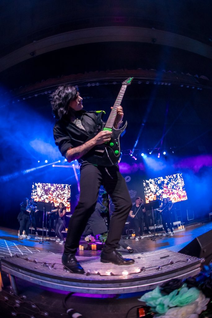 JustTheLetterK tweet media