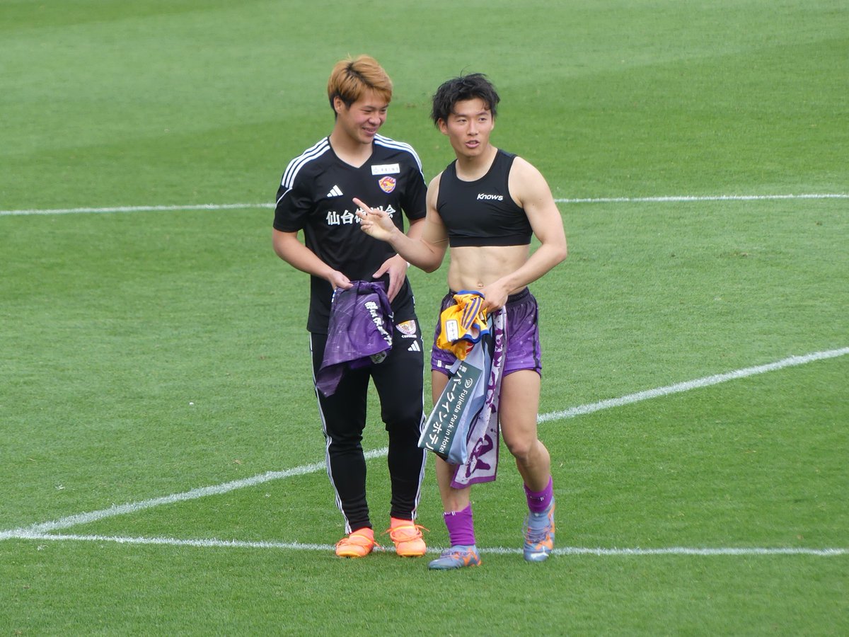 20240407⚽️Ｊ２ 藤枝MYFC🆚ベガルタ仙台⑨ (藤枝総合運動公園サッカー場) 藤枝MYFC⚽️大曽根広汰選手 ベガルタ仙台から藤枝MYFCへ期限付き移籍 試合後にユニ交換👕