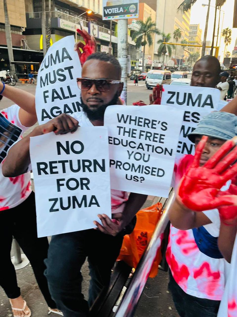 ✋🏽 Zuma red hand campaign⁉️ Here’s my analyses of this demonstration which appears to be funded. 1. Professionally prepared A3 text typed on a computer and printed at a printing shop. 📣 Unemployed South Africans don’t have money for food & taxi 📣 They got paid to