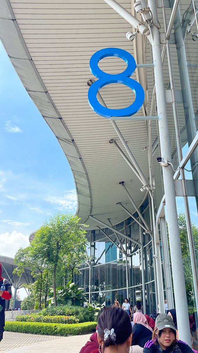clefaire's tweet photo. @sagintanius aku di sini tan pake baju putih di depan karung 🤣 https://t.co/KZmnOiwdaC