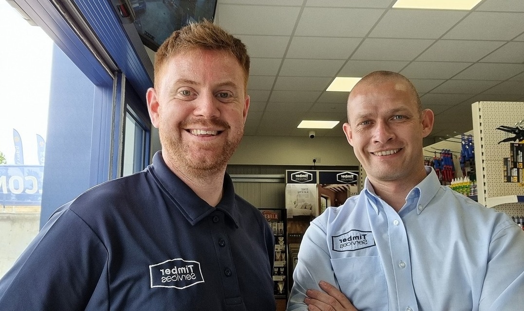 Have you visited our Stowmarket branch yet?

It`s Suffolk`s answer to Ant & Dec...meet Jack & Ed.

How could you not be tempted by those smiley faces? 😀

#Suffolk #Stowmarket #NorfolkBuilders #SuffolkBuilders #SuffolkCarpenters #LandscapeGardeners #Landscaping #DIYenthusiasts