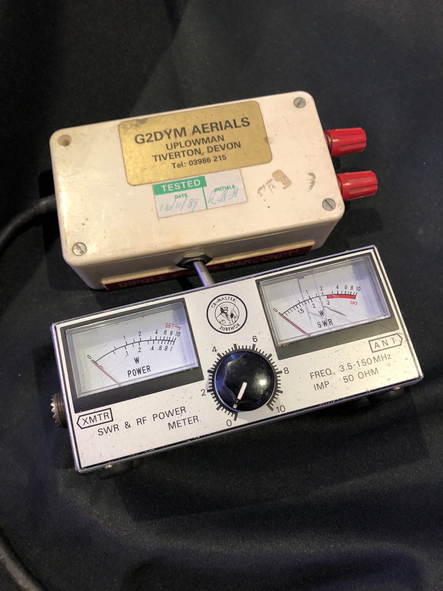 A couple of items I didn’t expect to see @UKGHZ Martlesham Microwave Round Table 😱🤣