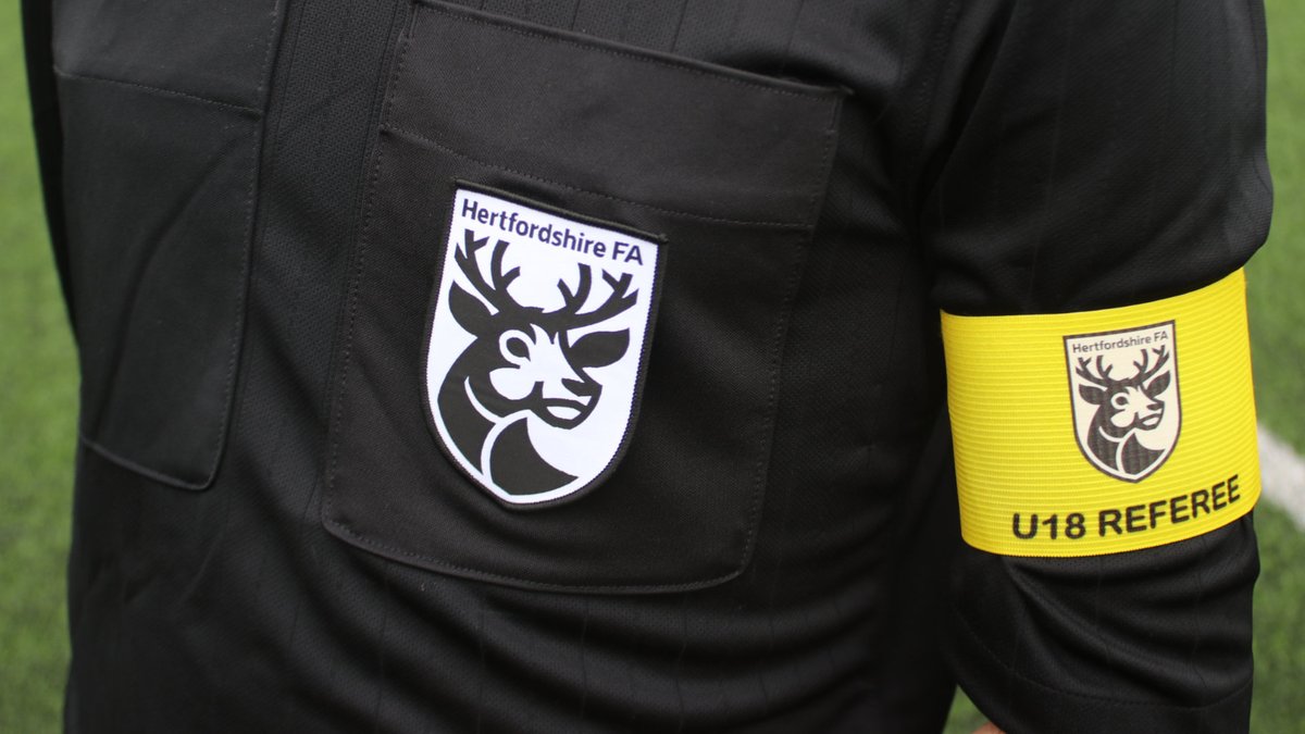 If you see the yellow armband remember that young referees, just like young players, are learning the game and need support and encouragement so that they can develop and improve ➡️ bit.ly/HFA-RYA
