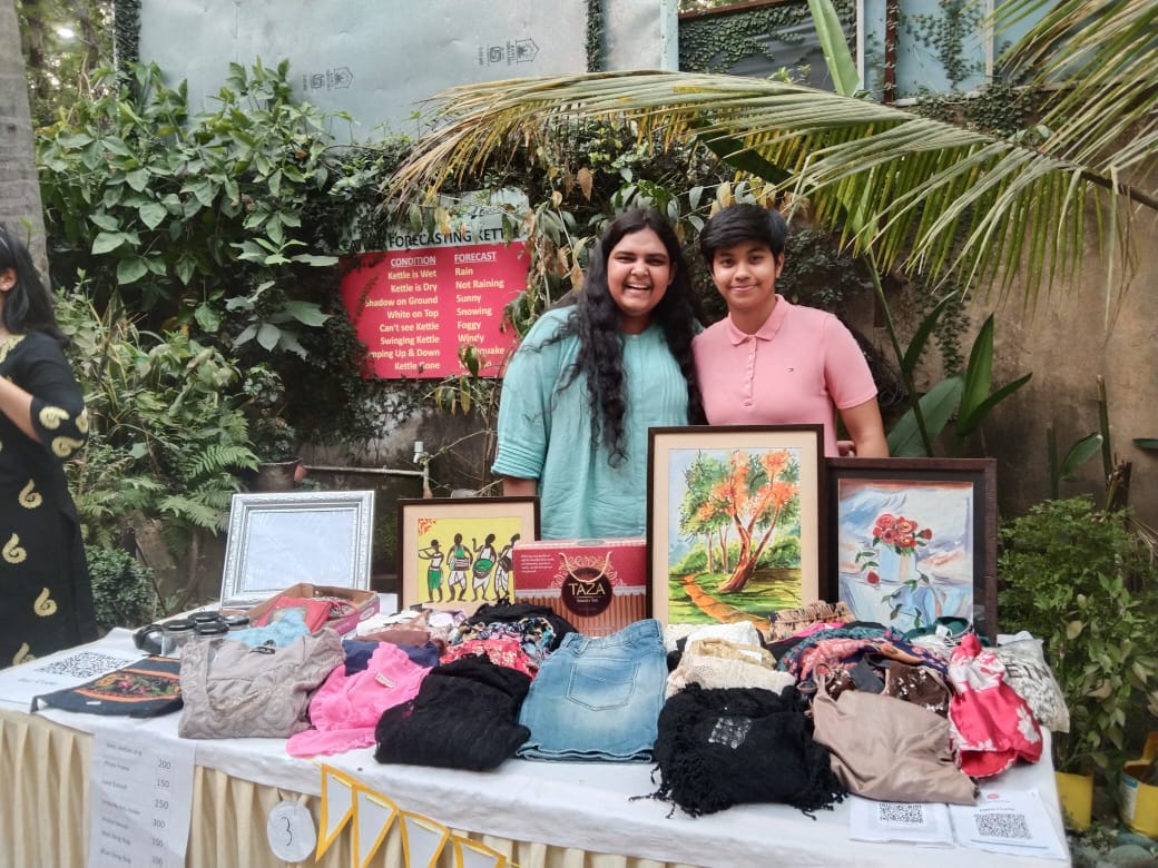 Krittika/Loyola (Lemonade), Disha/Sacred Heart Convent (Crochet), Varshini/Loyola (Thrift Clothes), Urja/Loyola (Home Decor) during #FleaMarket at @LaGravitea on Apr 6, 7 '2024.

#Entrepreneurship is NOT a business but a way of leading a Happy Life and building a Career.