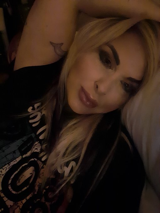 Me at the end of day in my mom life lolol https://t.co/5KDDp0VxGO