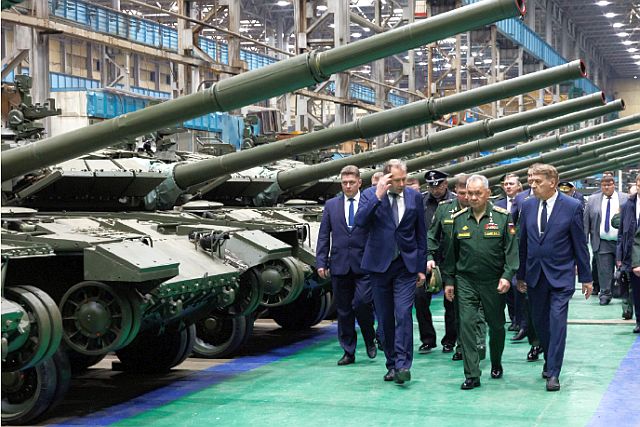 New Generation T-80BVM Tanks Being Assembled at Russian Plant: defensemirror.com/news/36610/New… #T80BVM #Russia #battletank #upgrade #modernize
