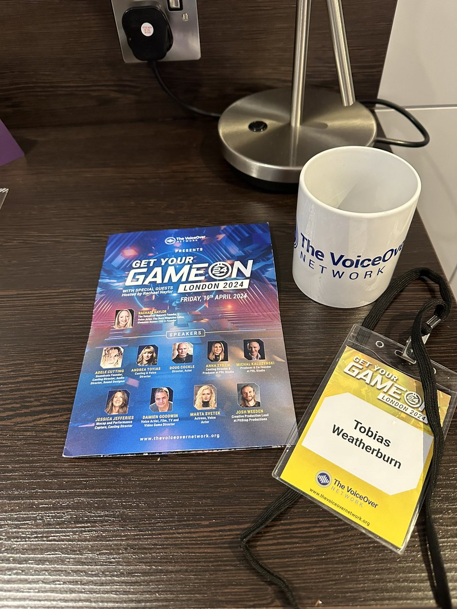 Amazing time yesterday at #GYGOLondon24 . Was a great experience with some brilliant talks from @DamienGoodwin @jessicajcasting @DCockle @SoundCuts @AnreaToyias @Martholio  @PitStopTweets and @prlstudioLDN . Learnt so much and met some wonderful people. #voiceactor #Videogames