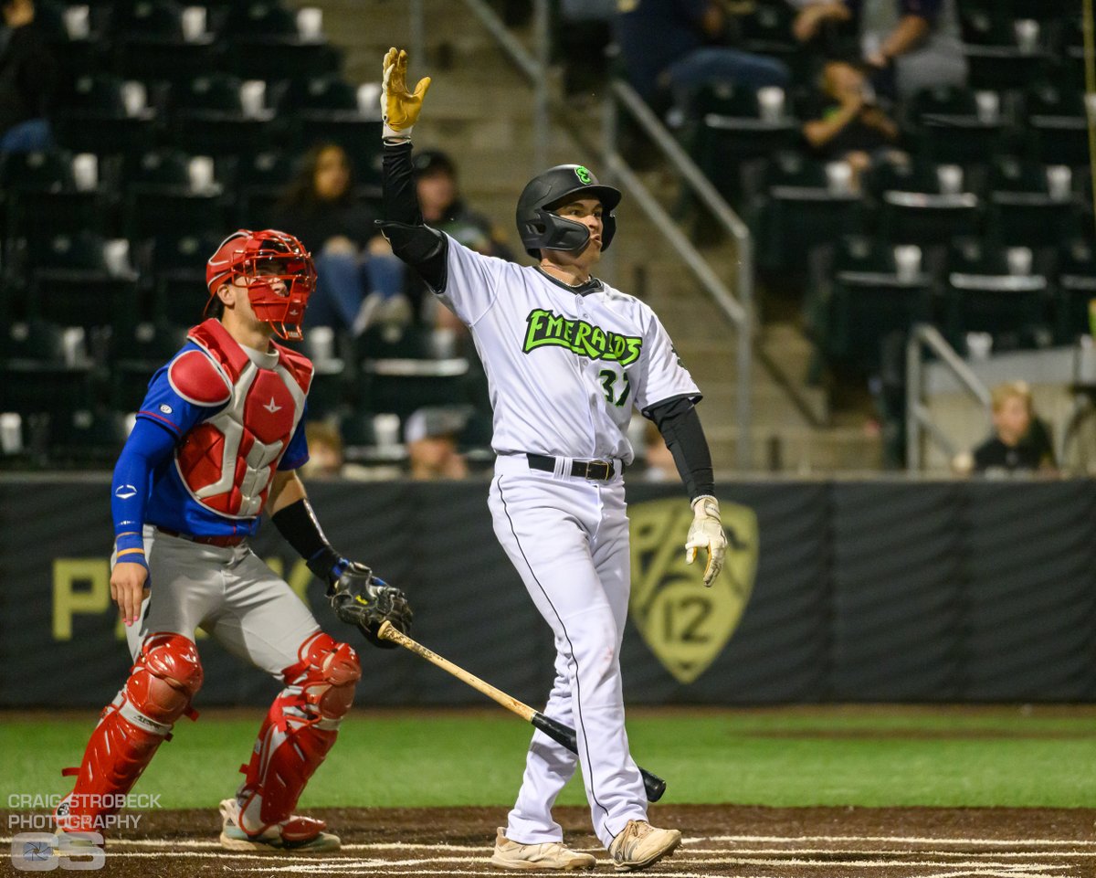 cstrobeck's tweet photo. This bat drop by Andrew Kachel of the @EugeneEmeralds is just filthy. #ThreeRunShot #RootedHere https://t.co/RlHva9AnwS