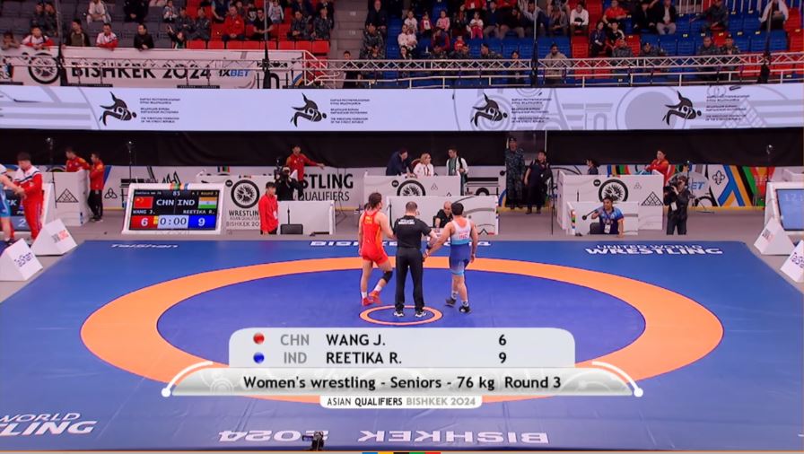 🚨🚨 Reetika Hooda advances to the Semifinals!!!! 🌟

U23 World champion Reetika Hooda secures victory in Round 3 against China's Wang J. at Wrestling 

#AsianQualifiers #Paris2024 #Olympics2024 🤼‍♀️🥇