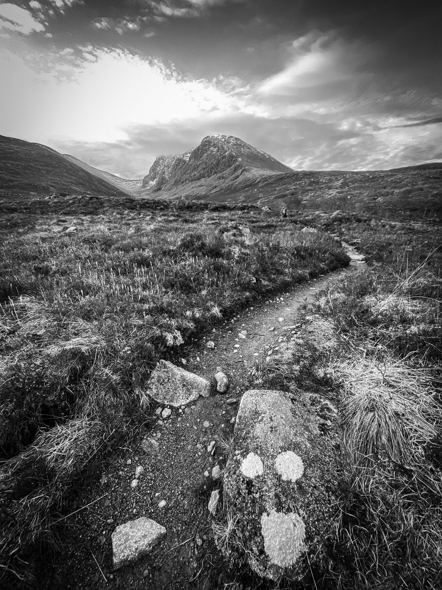 ScotlandsMountains tweet media