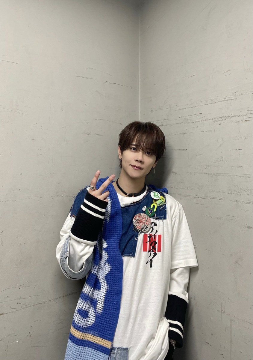 藤牧京介 パーカー 青&白 2点セット 2026年最新】藤牧京介 パーカーの人気アイテム - メルカリ