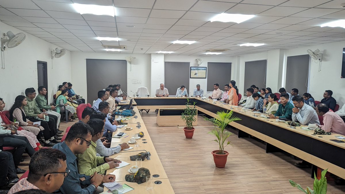 casfosddn's tweet photo. WIT-D4: OTs of 36th SFS-IC embarked a visit to World Forestry Arboretum, Jaipur. Later interacted with Sh A. Tomar (IFS), PCCF (WP), and other senior forest officials at Aranya Bhawan. Also visited Nahargarh BP and Rescue Centre during afternoon, and have gone for Lion Safari. https://t.co/XnO4zxfibq