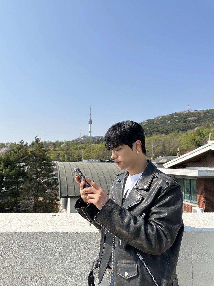 woooojinn's tweet photo. [#우진] ☀️ https://t.co/k2Texc34JI