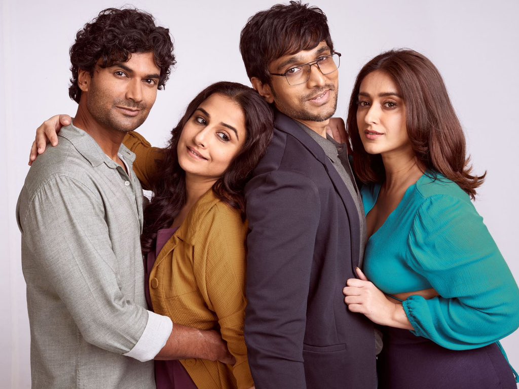 #DoAurDoPyaar takes an opening of 80 lakhs.

The film has released in very few screens and still managed to take a start.

With good reviews and positive word of mouth, collections should grow today.