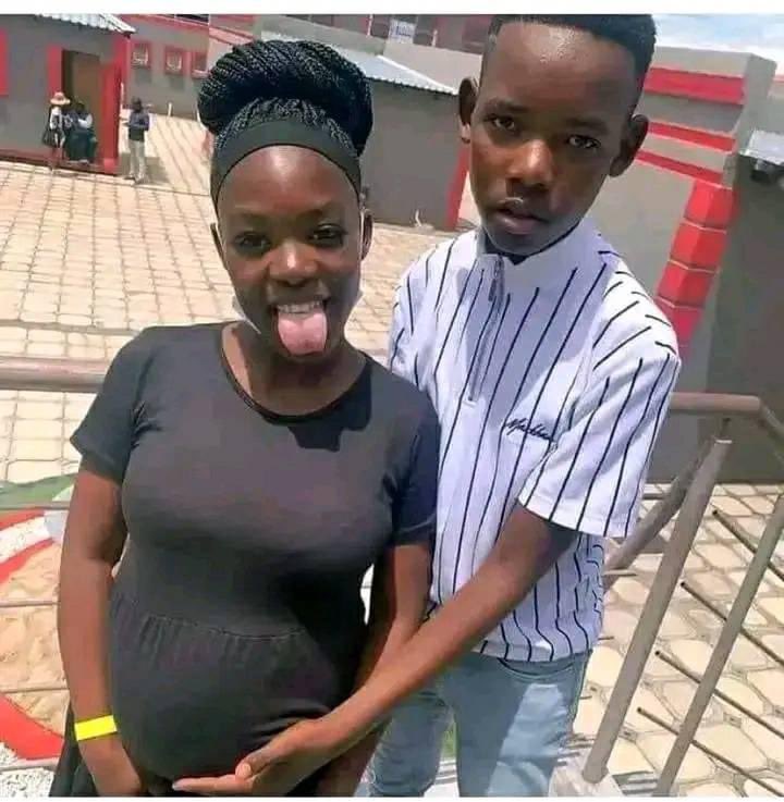 _kingjonah's tweet photo. Can we Normalise being strict parents again. The young Generation truly needs Help!! https://t.co/HtijiB0wEJ