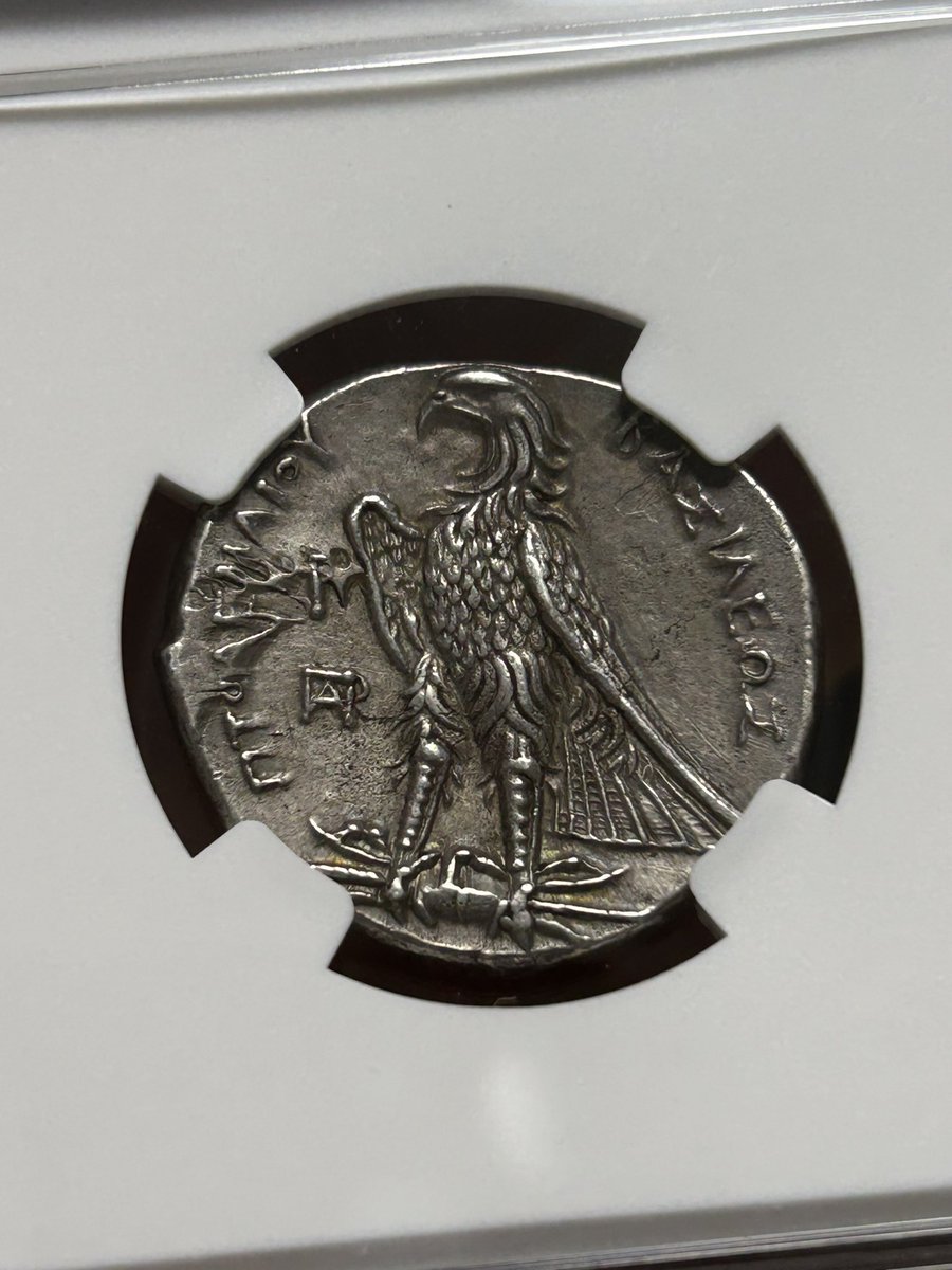 プトレマイオス朝エジプト　プトレマイオス1世　紀元前323年〜282年　テトラドラクマ銀貨
NGC帰還品3号。こちら★をいただけました。荒れも全くなくほぼパーフェクト。ゴールデントーン◎
#アンティークコイン