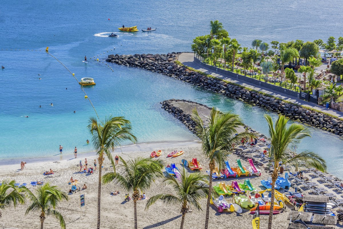 From exquisite beaches and scenery to charming cities and resorts, Gran Canaria holidays are special in more ways than one  ☀️✈️

See for yourself with irresistible getaways from £299pp 🙌 bit.ly/4447eZE 

@gctourism #GranCanaria #SoMuchToLiveFor