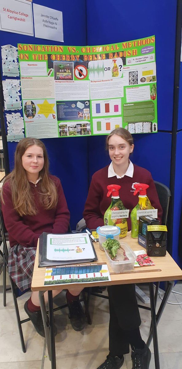 Well done to our TY students who exhibited their projects yesterday at SciFest in MTU. Huge congratulations to Jennifer and Aoife who won the Agricultural Science award under the Life Sciences section. @SciFest4STEM @MTU_ie