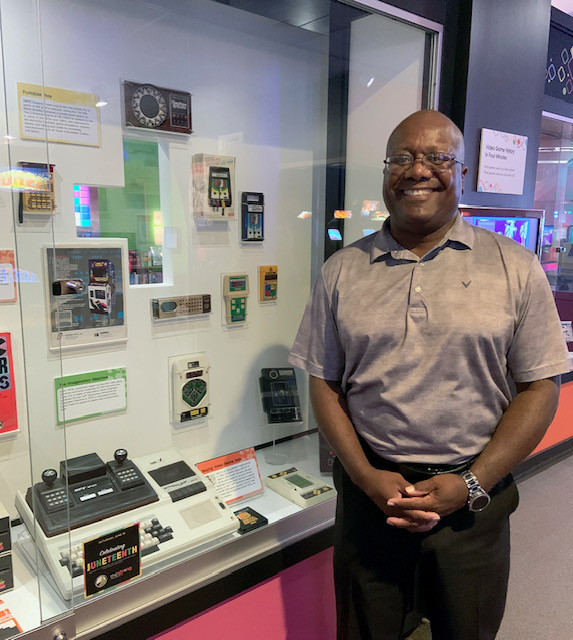 Just released on YouTube - our TechTalk with Ed Smith, designer of the MP1000 colour video game in the 70s and one very few  African Americans to work in the design of a video game at that time. youtube.com/watch?v=wEuxor…   #BlackHistory #ComputingHistory