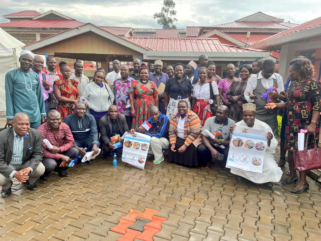 <a href="/ACSM_VBNTDU/">Advocacy Communication & Social Mobilization</a> team having a sensitisation meeting on bilharzia, intestinal worms, jiggers, river blindness and snake bites with change agents in Kakamega who will champion in the fight against  #NTDs

Let's #beatNTDs