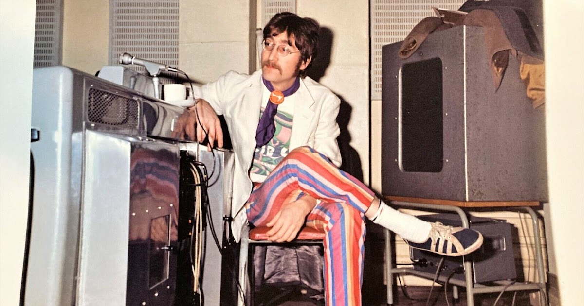 Vintage Beatles Pic: The Boy in Kaleidoscope Pants dlvr.it/T5m0Np