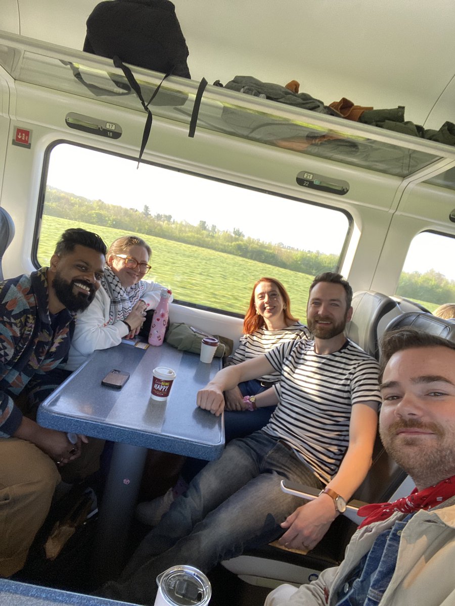 On the train heading to Galway for the #WholeWildWorld Bus Tour with @whackochacko @ruth_concannon @Leulah and Dan! /cc @KidsBooksIrel @LaureatenanOg