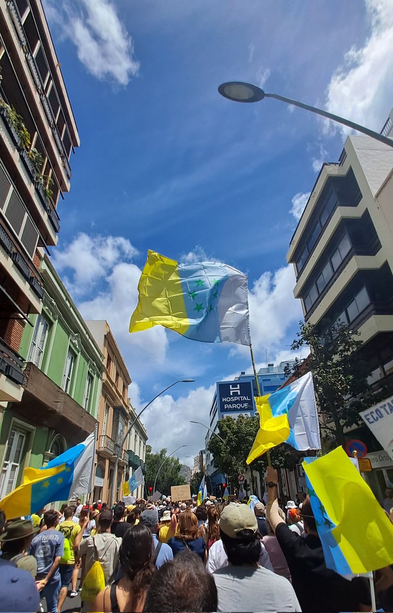 Solo el pueblo salva al pueblo 🇮🇨✊️

#CanariasTieneUnLimite 
#CanariasSeAgota
