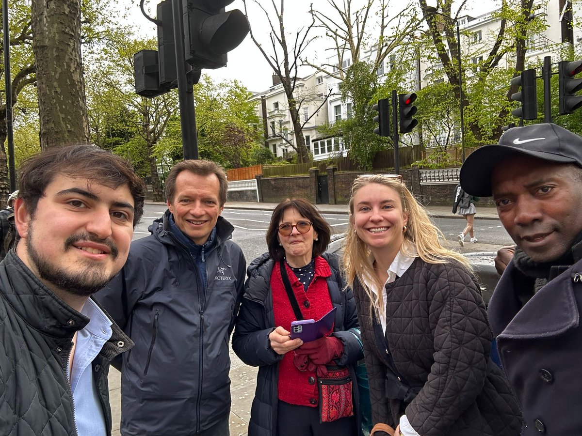 Strong team out this morning in Norland #Kensington talking to postal voters to get @DarganFinlay elected as Cllr, @robblackie as London Mayor and @Christophe4WC as West Central Assembly Member on May 2nd #VoteLibDem #RobCan #GLA