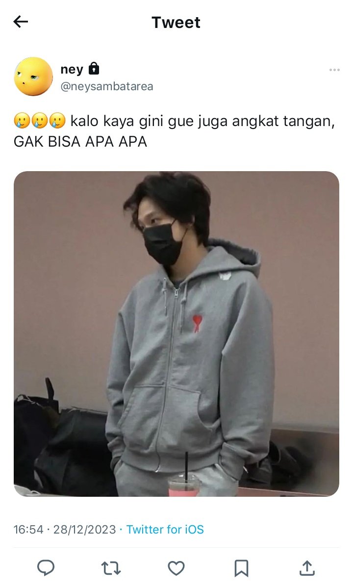 Marah
_
from #HafsaNey universe

a lee haechan few tweets au, by matchaaavers.