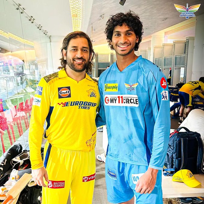 MSD with LSG's bowler M Siddharth 📹 Credits: Twitter/LucknowIPL  